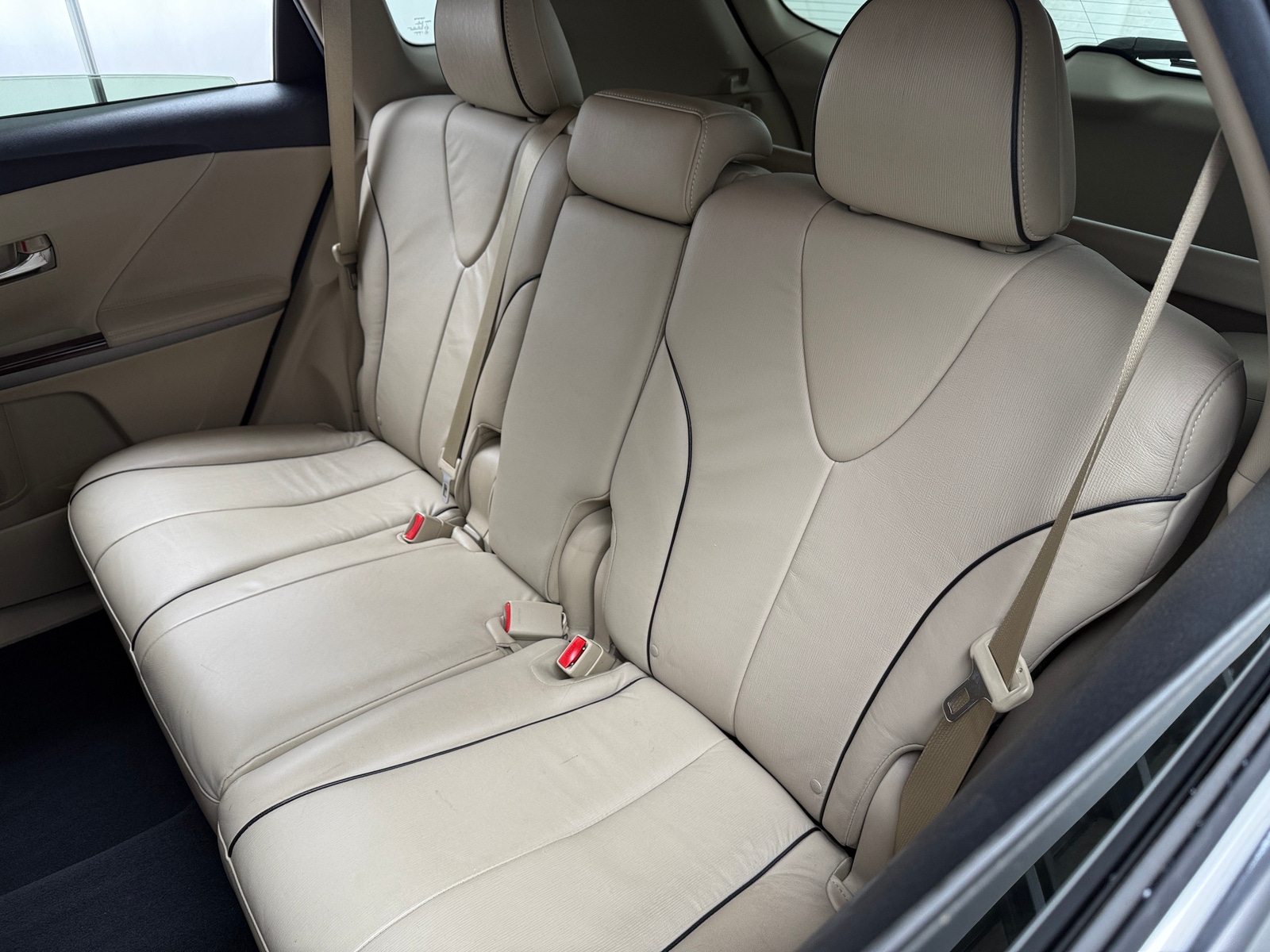 Thumbnail: 2014 Toyota Venza - 6