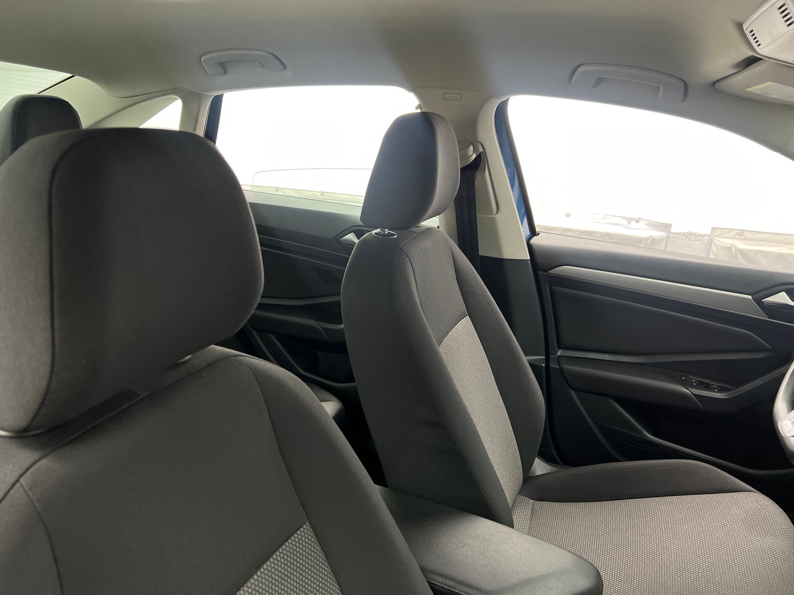 Thumbnail: 2019 Volkswagen Jetta - 2