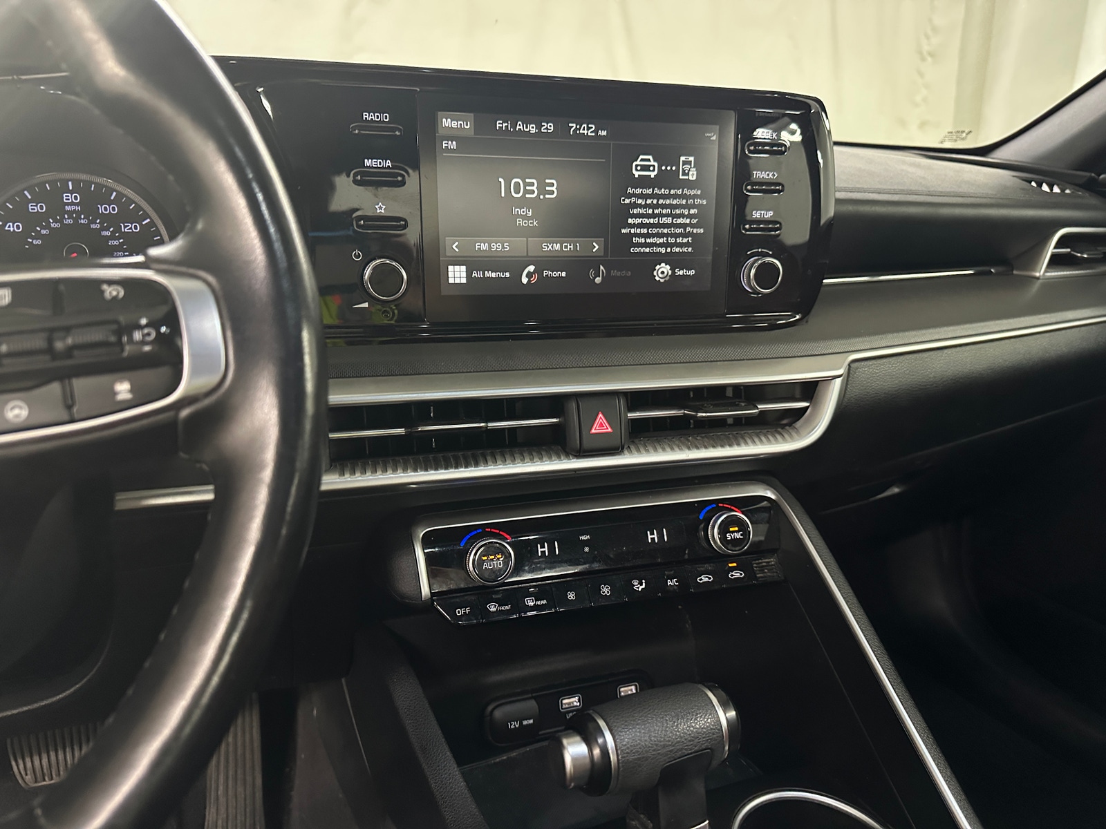 Thumbnail: 2021 Kia K5 - 4
