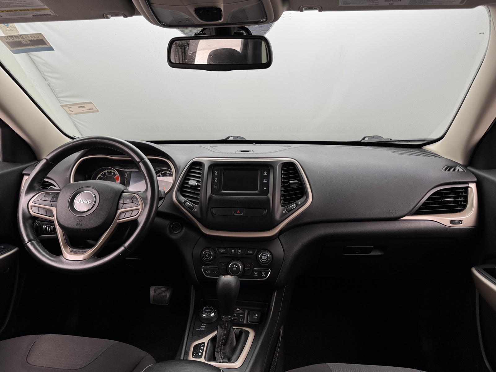 Thumbnail: 2017 Jeep Cherokee - 3