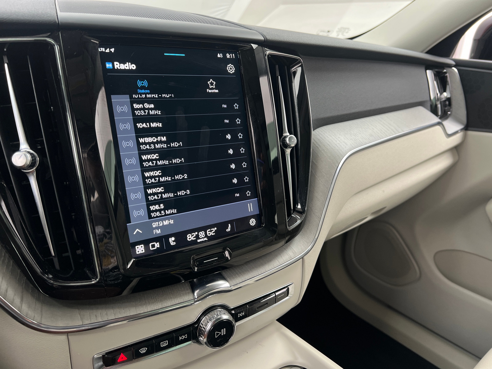 Thumbnail: 2024 Volvo XC60 - 3