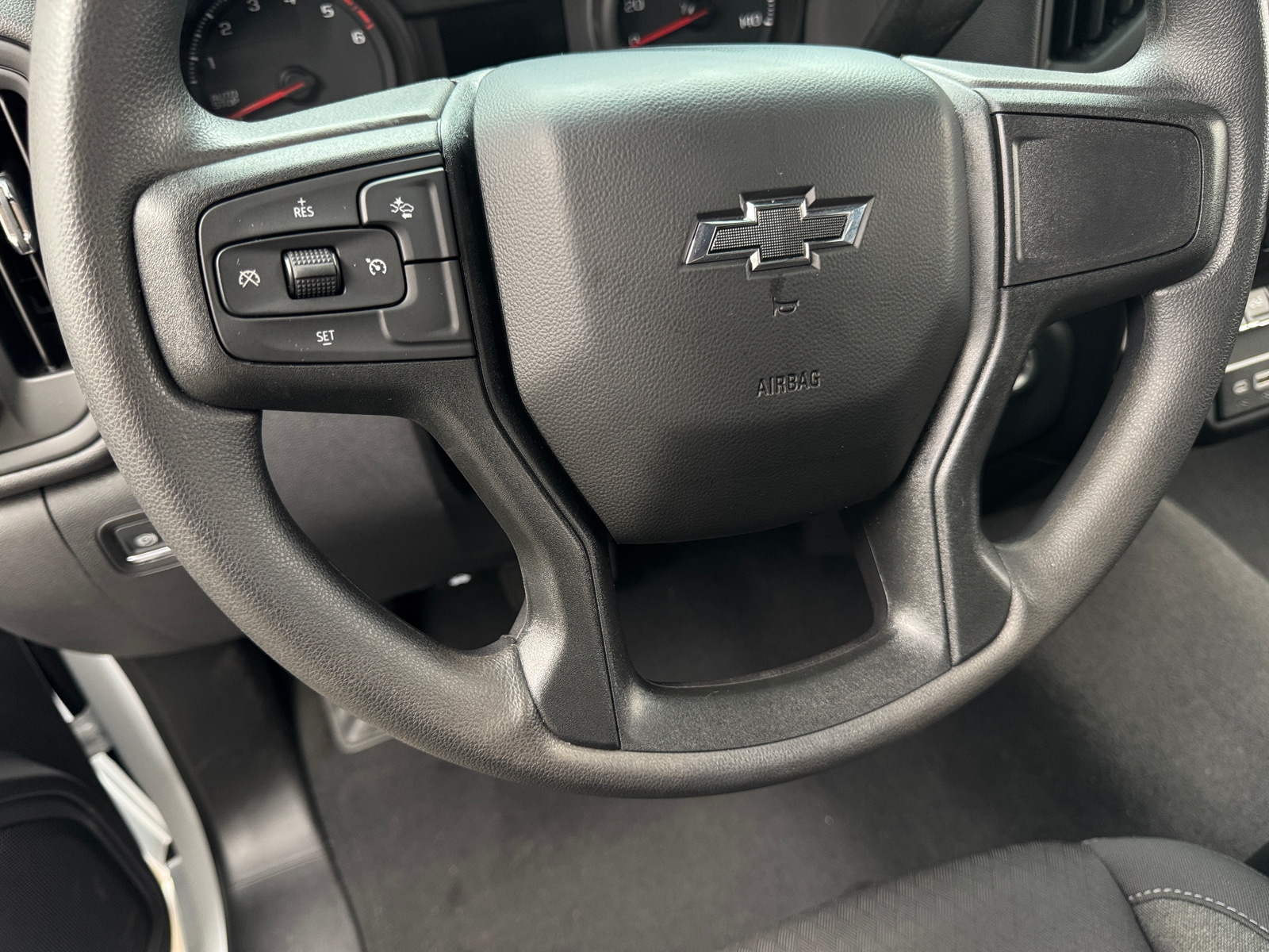 Thumbnail: 2025 Chevrolet Silverado 1500 - 5