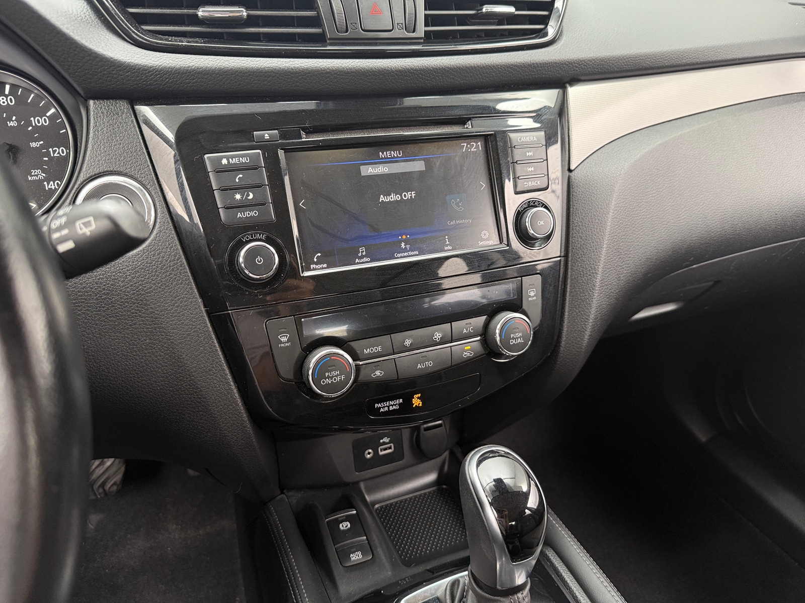 Thumbnail: 2020 Nissan Rogue Sport - 4
