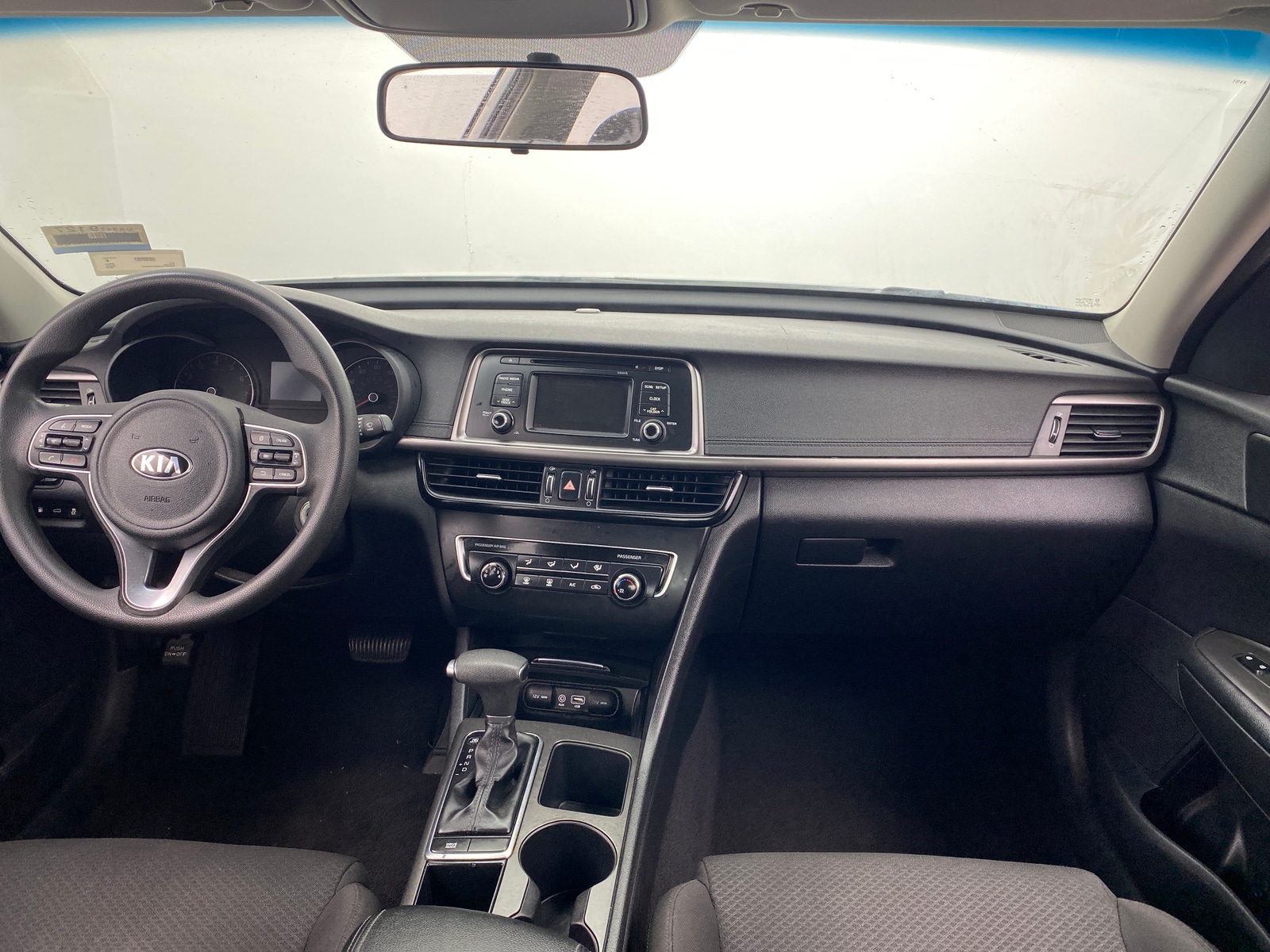 Thumbnail: 2016 Kia Optima - 3
