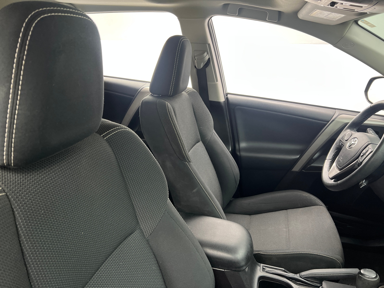 Thumbnail: 2018 Toyota RAV4 - 2