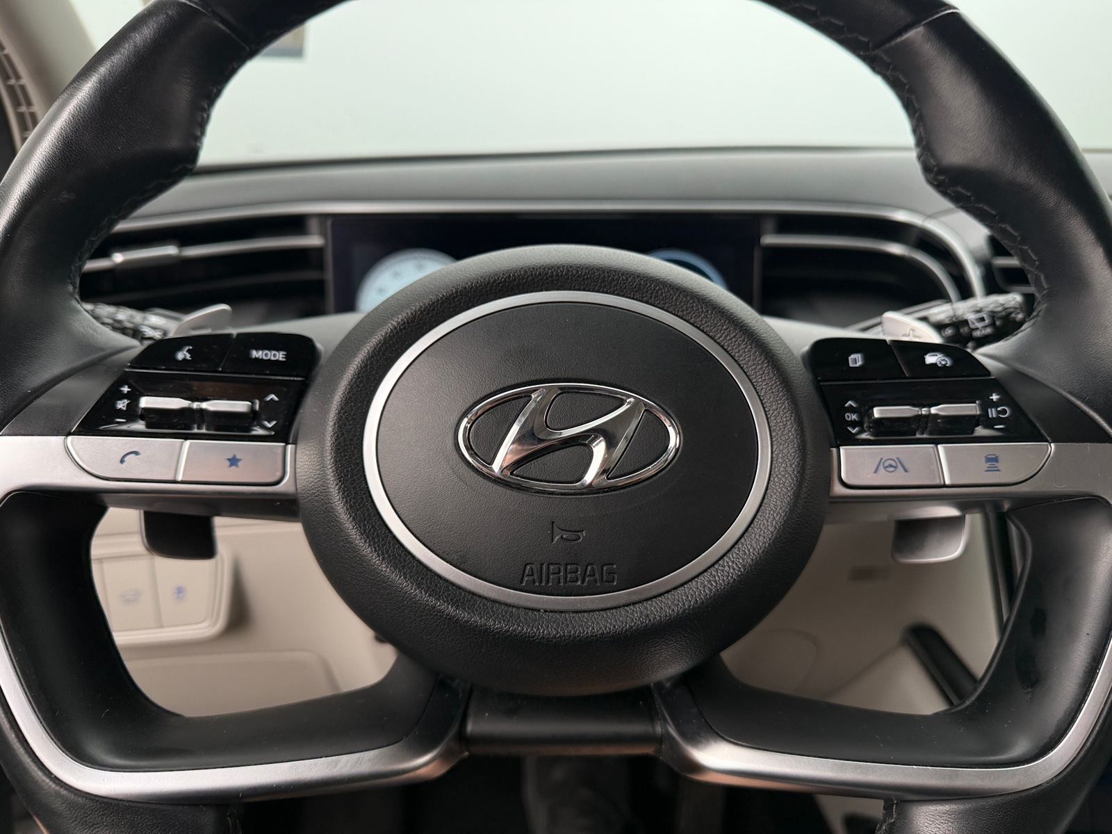 Thumbnail: 2022 Hyundai Tucson - 4