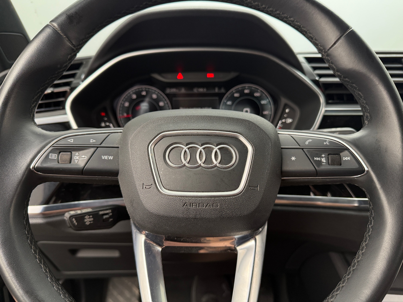 Thumbnail: 2022 Audi Q3 - 4