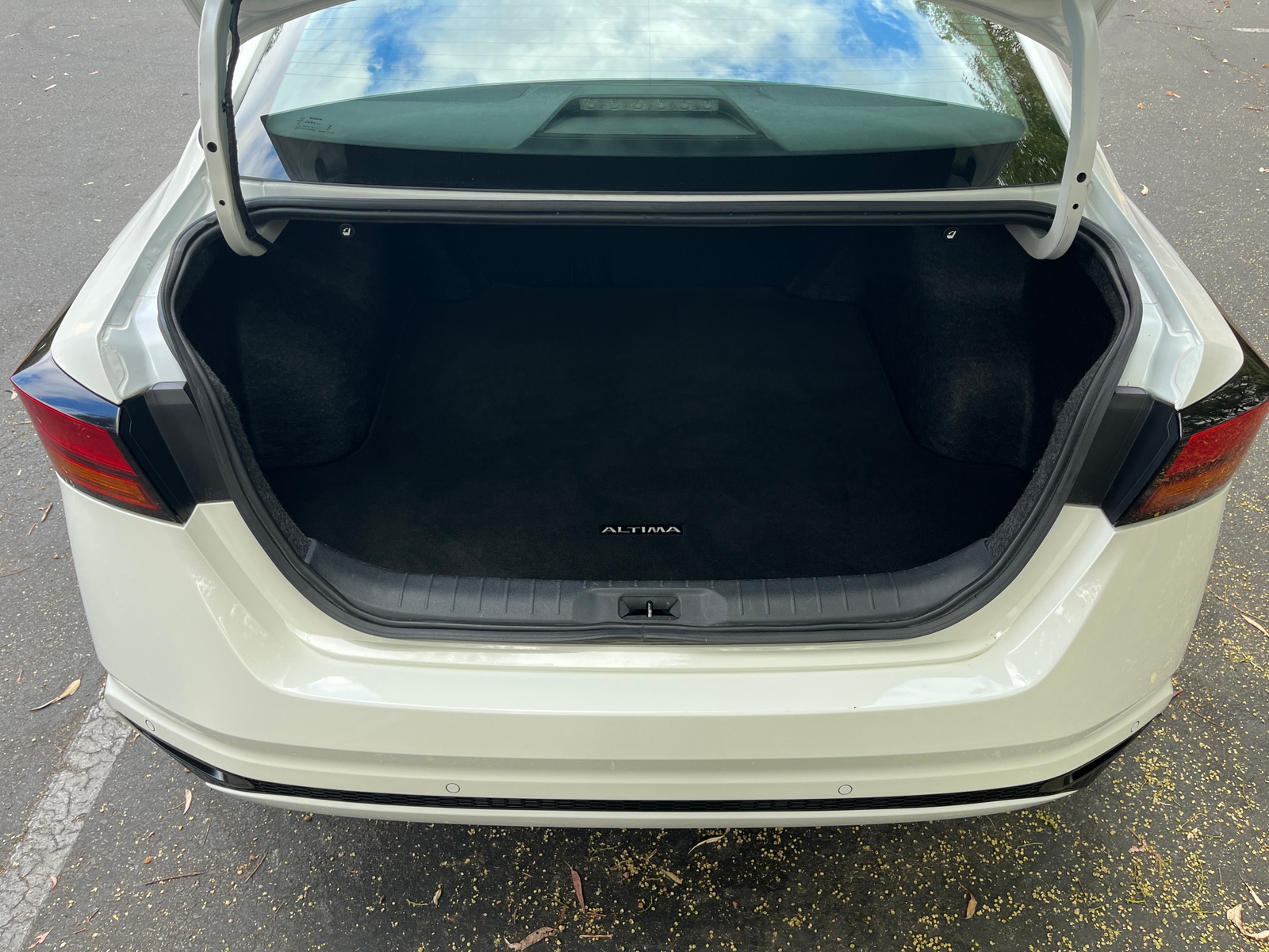 Thumbnail: 2024 Nissan Altima - 6