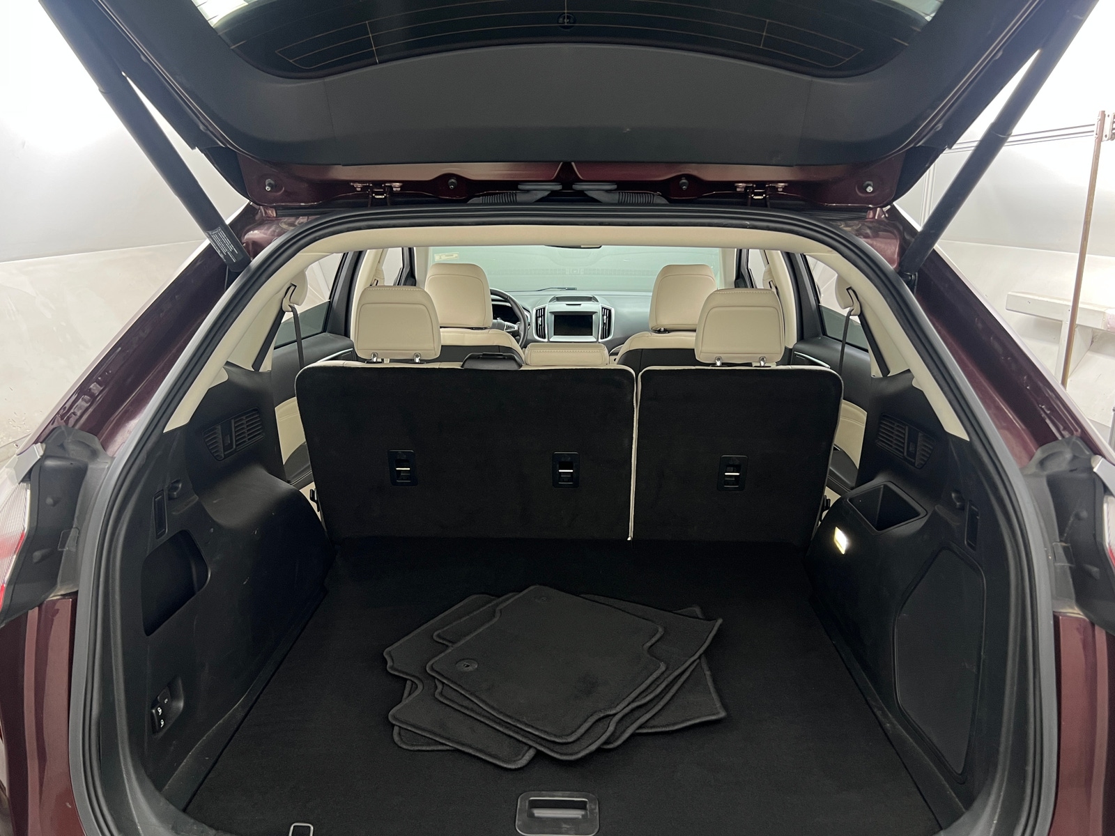 Thumbnail: 2020 Ford Edge - 6