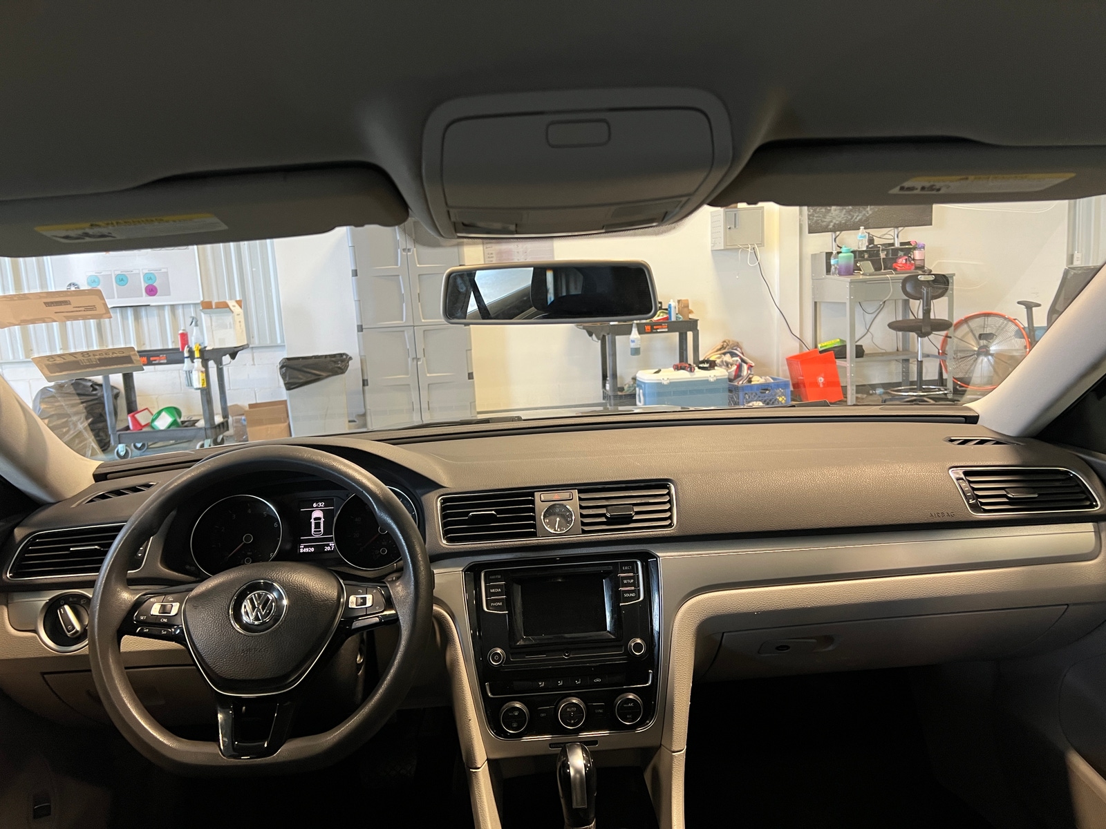 Thumbnail: 2016 Volkswagen Passat - 3