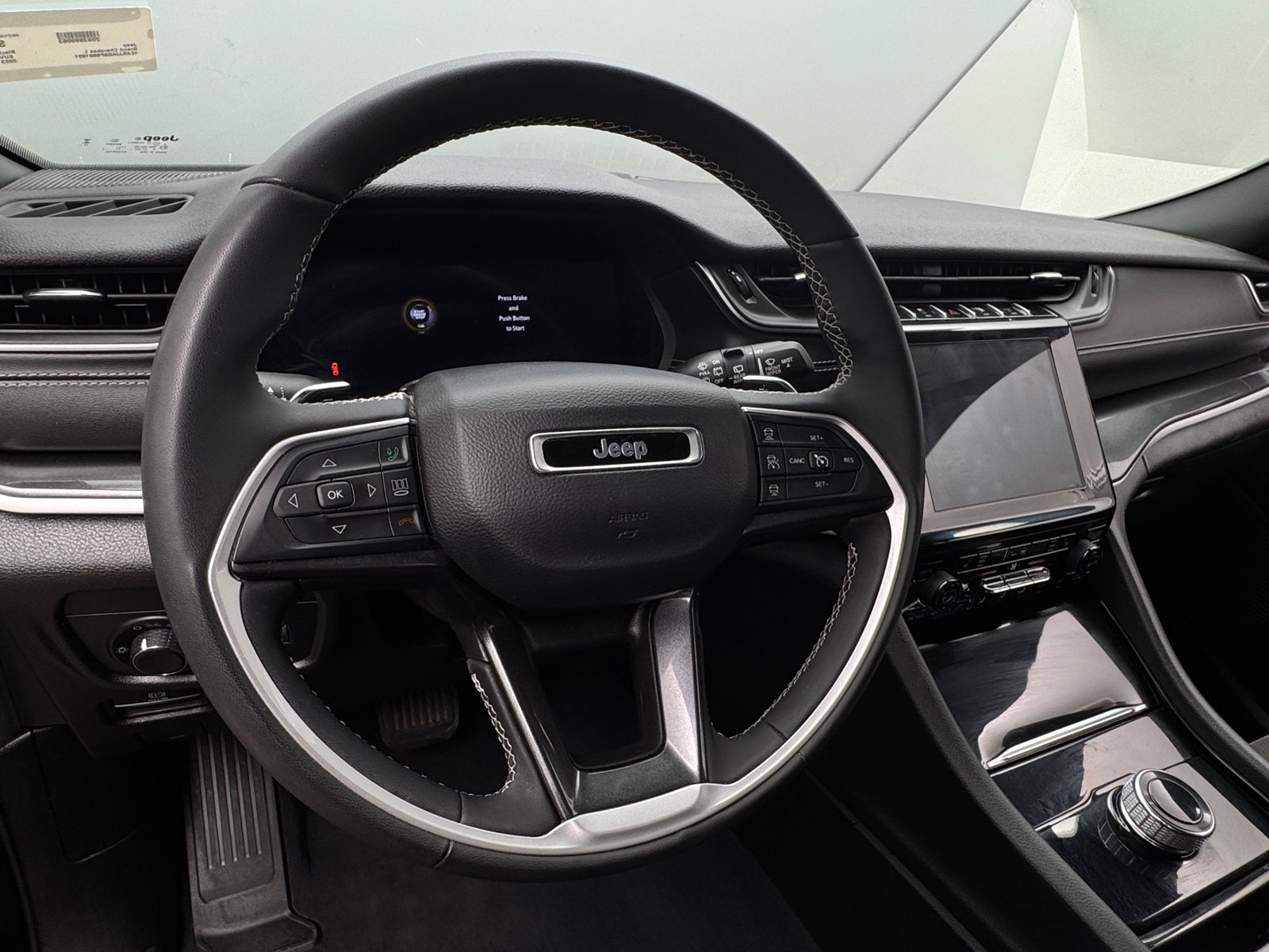 Thumbnail: 2023 Jeep Grand Cherokee L - 4