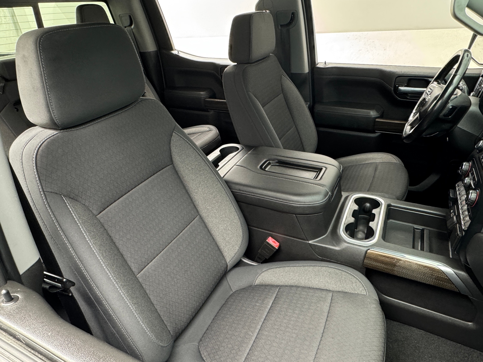 Thumbnail: 2020 Chevrolet Silverado 1500 - 2