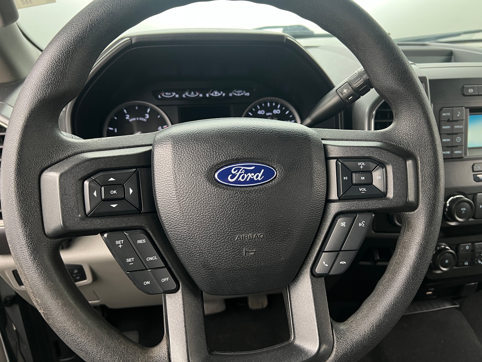 Thumbnail: 2019 Ford Econoline - 5