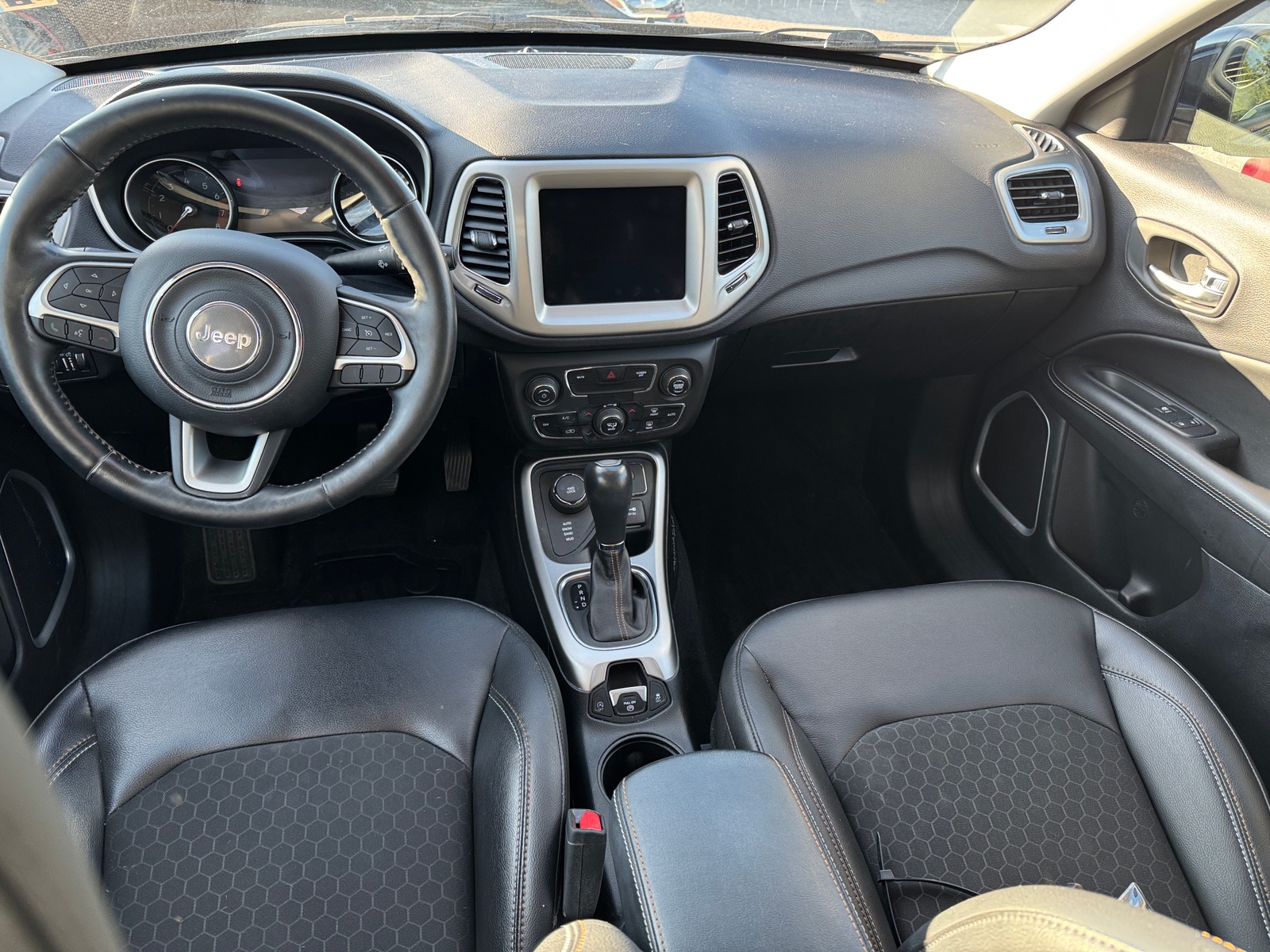 Thumbnail: 2018 Jeep Compass - 3