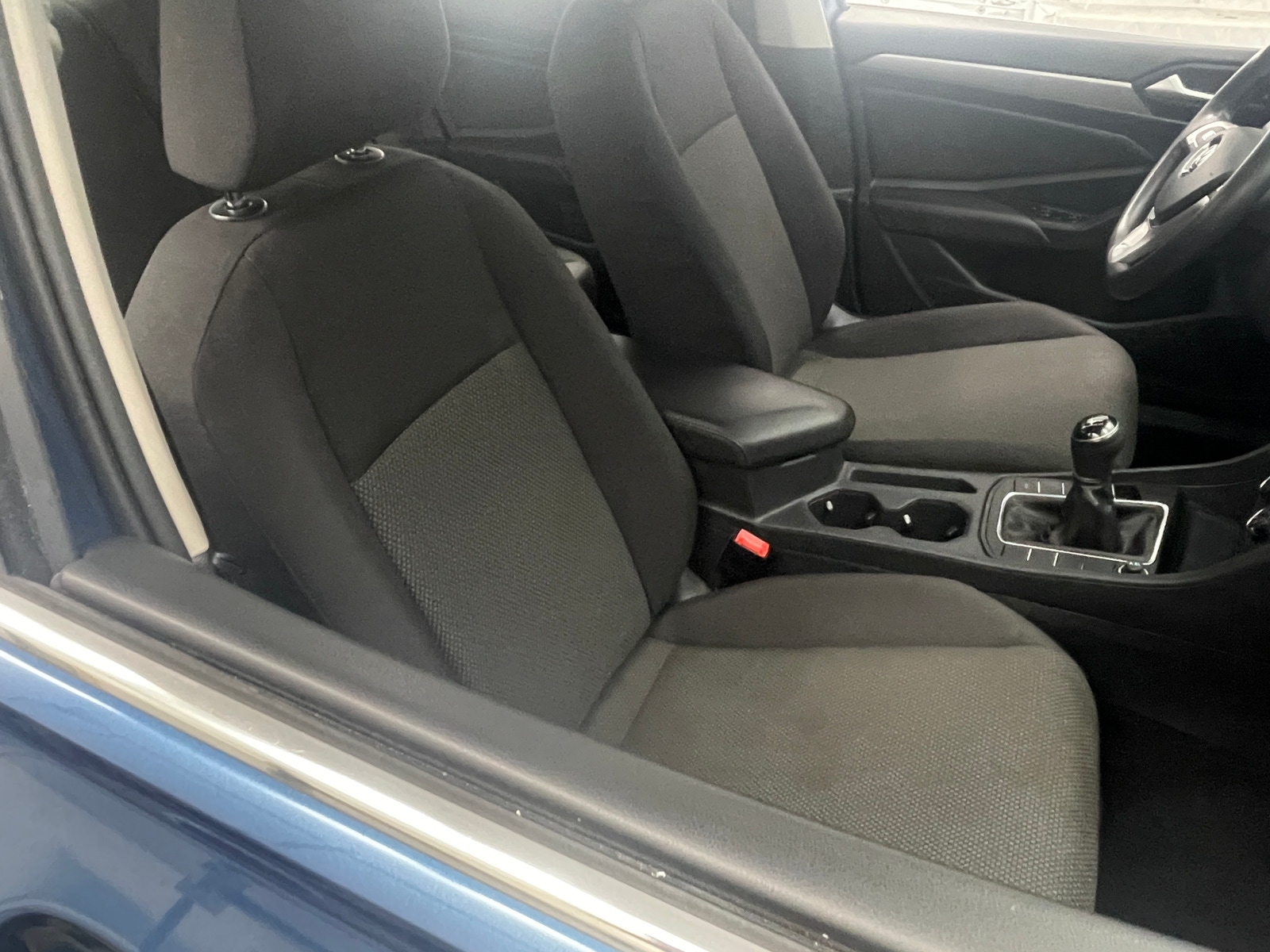Thumbnail: 2019 Volkswagen Jetta - 2