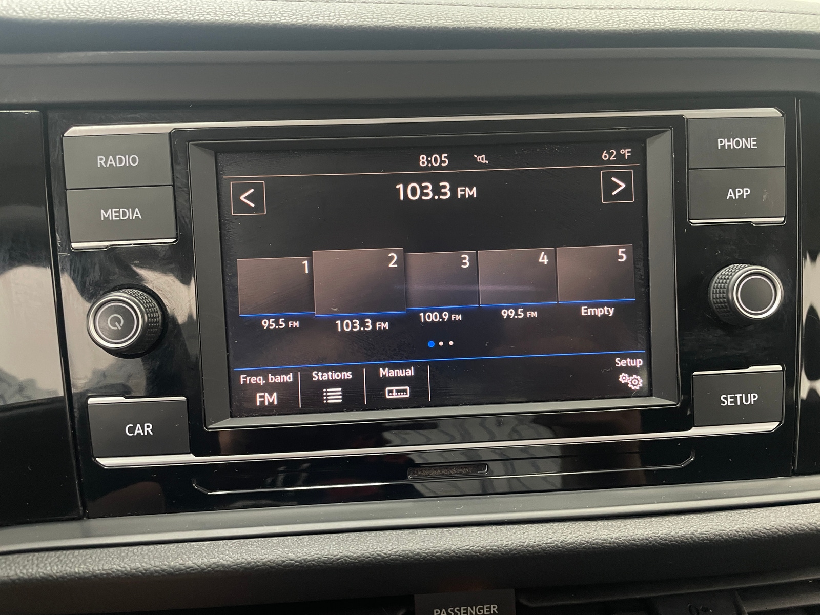 Thumbnail: 2019 Volkswagen Jetta - 4
