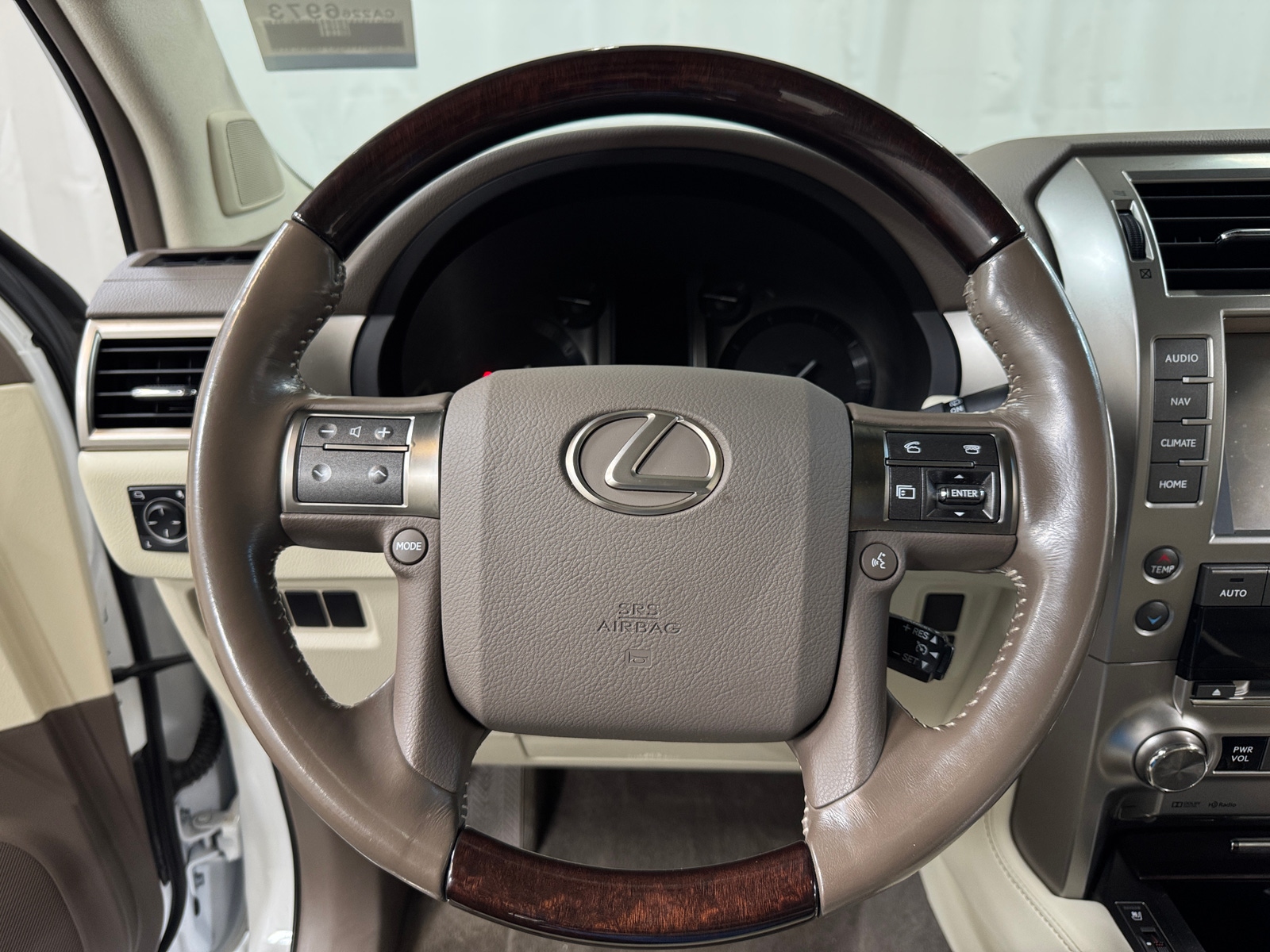 Thumbnail: 2017 Lexus GX - 4