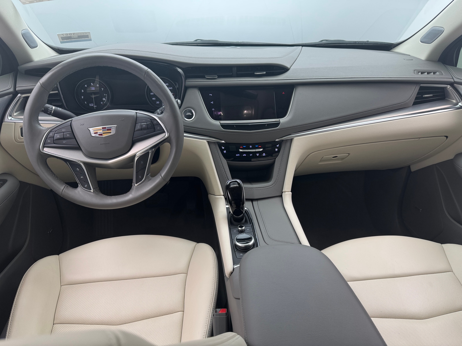 Thumbnail: 2023 Cadillac XT5 - 2