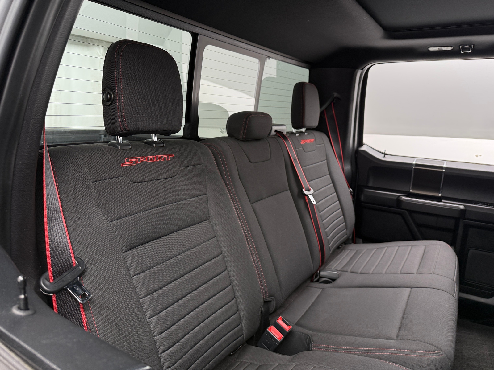 Thumbnail: 2019 Ford Econoline - 6