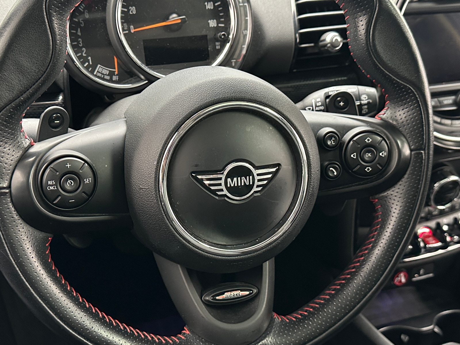 Thumbnail: 2019 MINI Cooper Clubman - 5