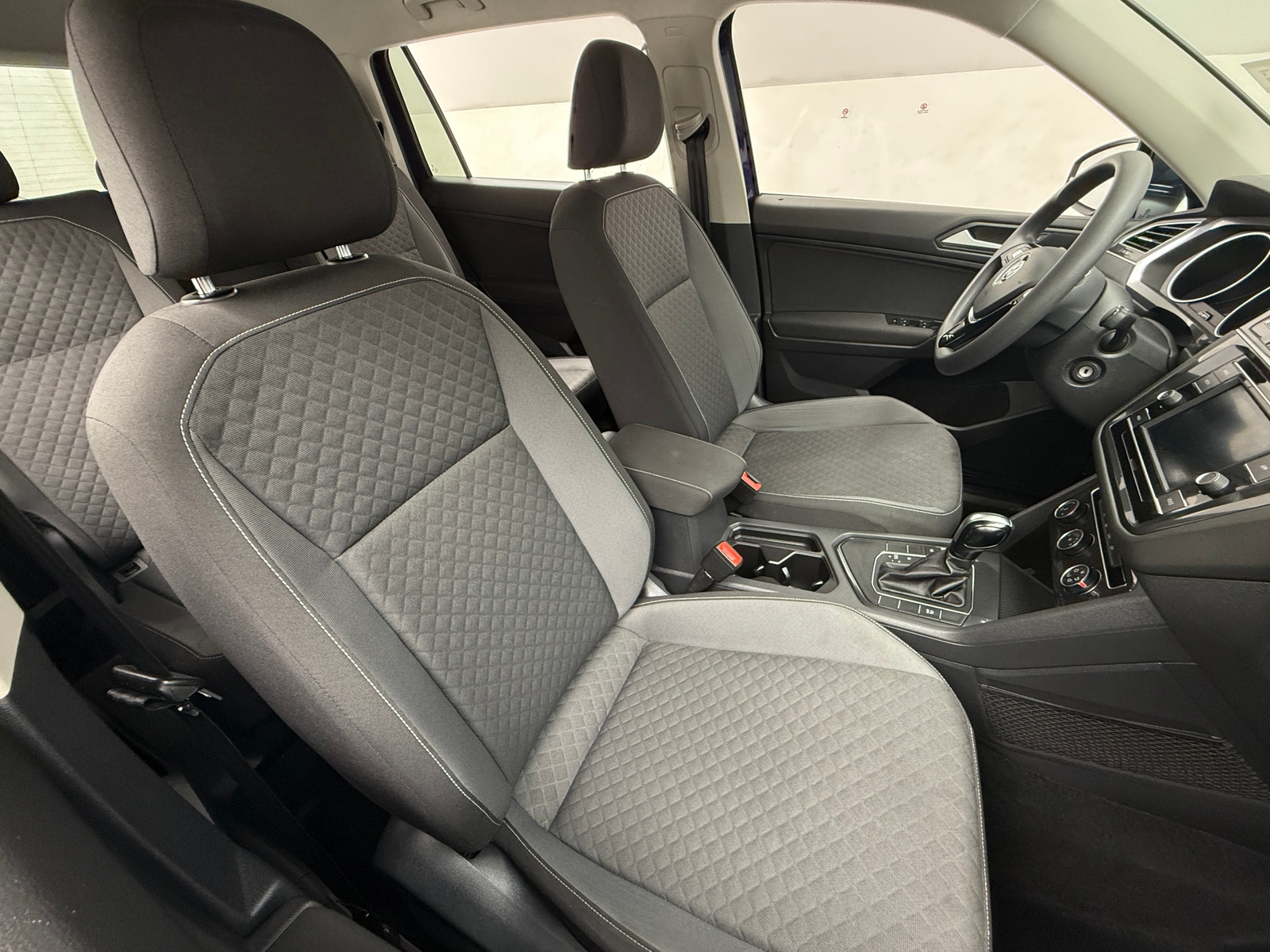 Thumbnail: 2021 Volkswagen Tiguan - 2