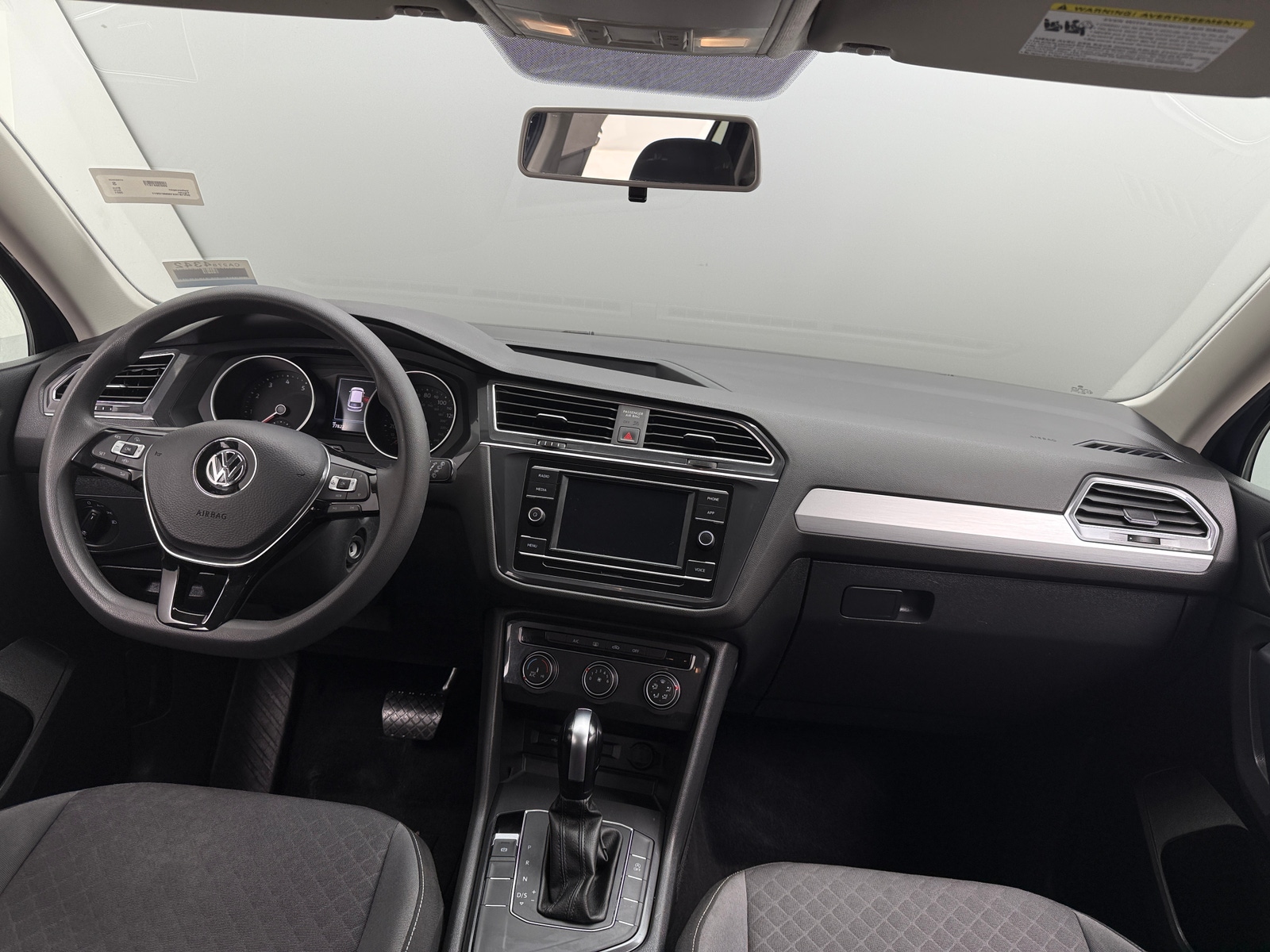 Thumbnail: 2021 Volkswagen Tiguan - 3