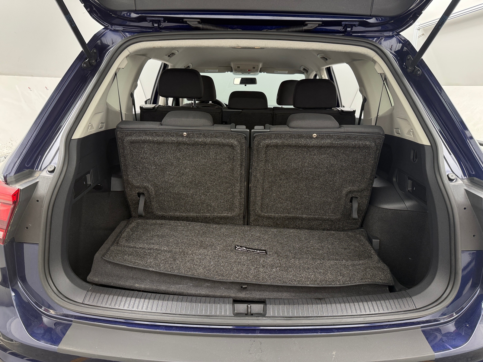 Thumbnail: 2021 Volkswagen Tiguan - 7