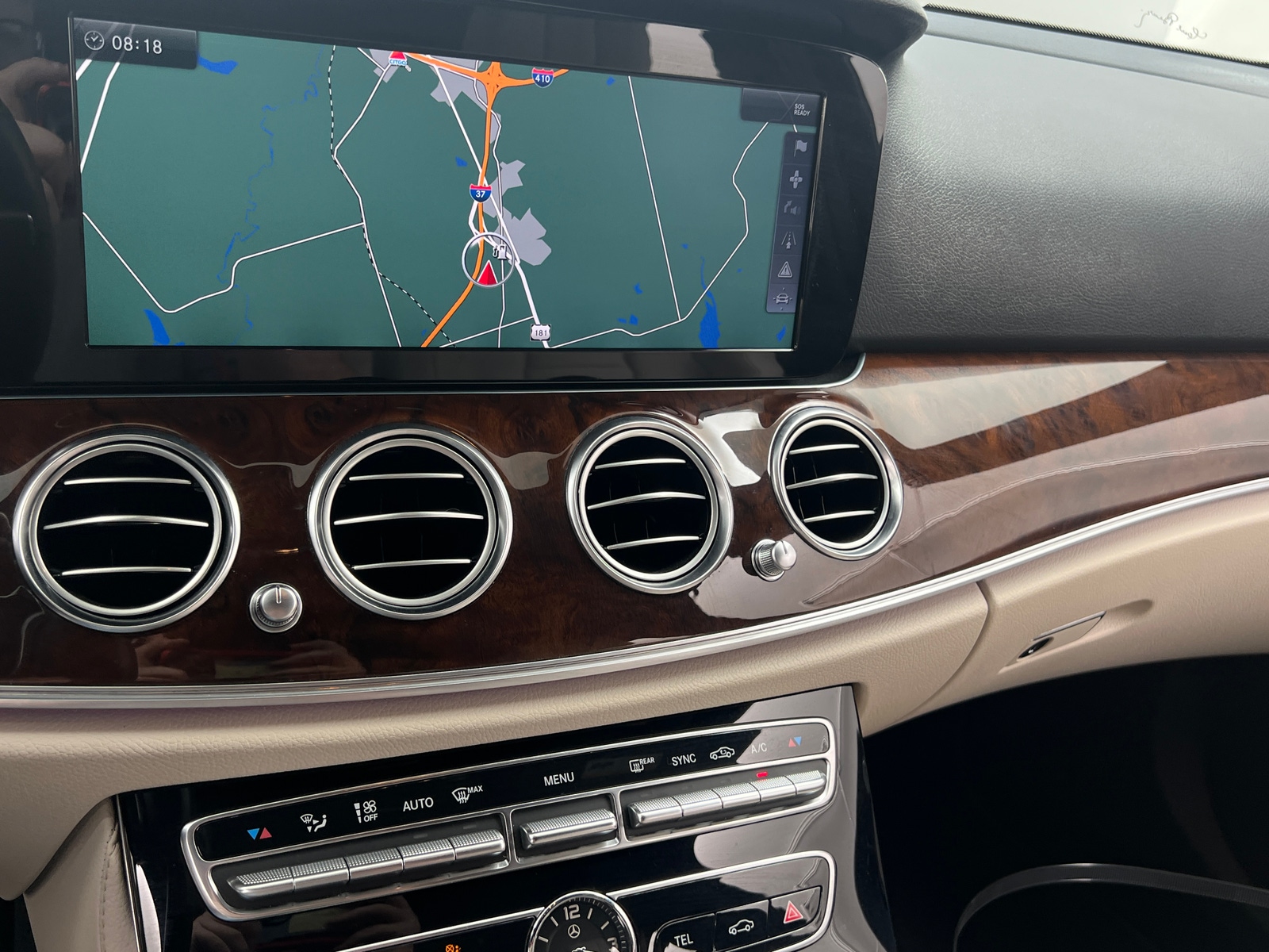 Thumbnail: 2017 Mercedes-Benz E-Class - 3