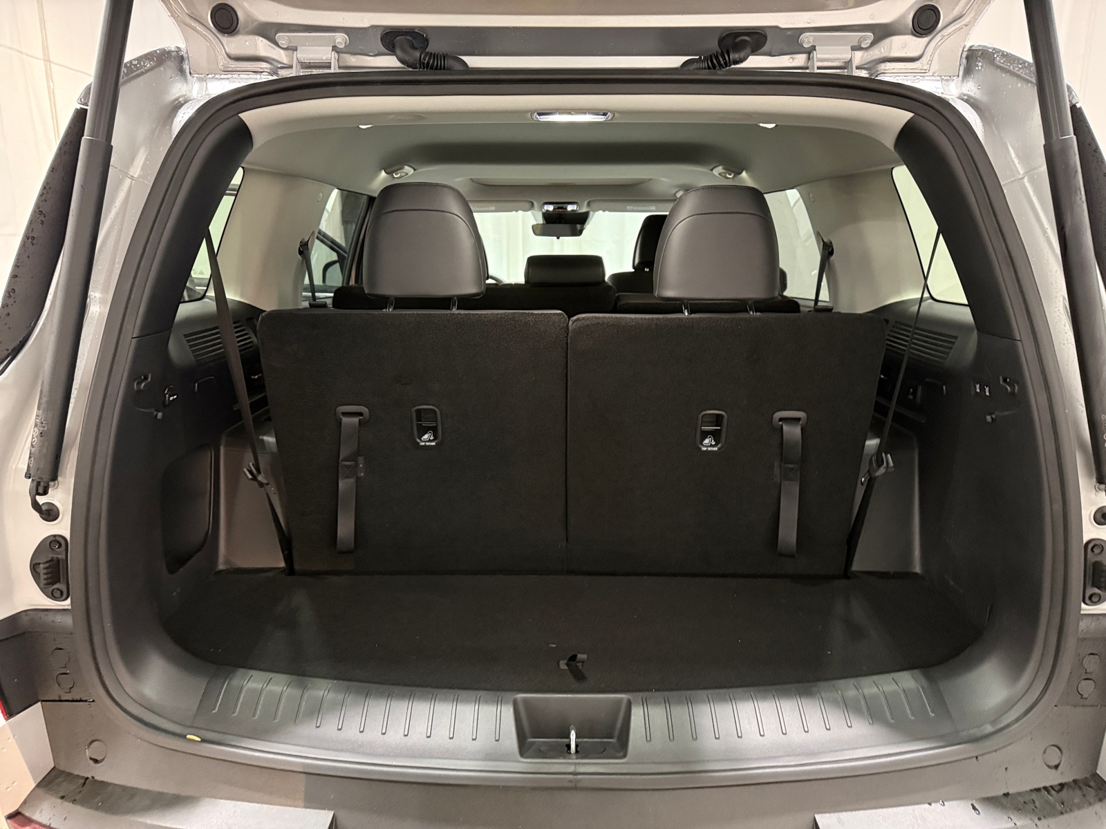 Thumbnail: 2025 Hyundai Santa Fe - 6