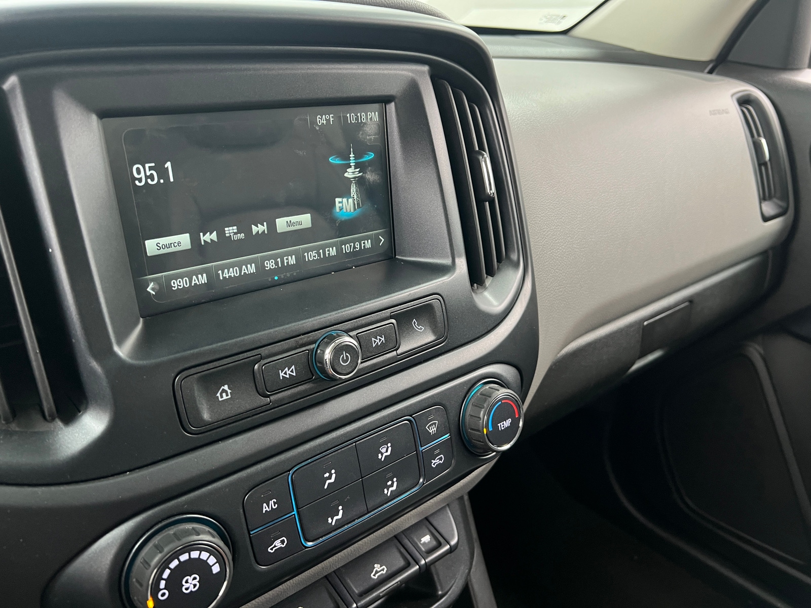 Thumbnail: 2018 Chevrolet Colorado - 4
