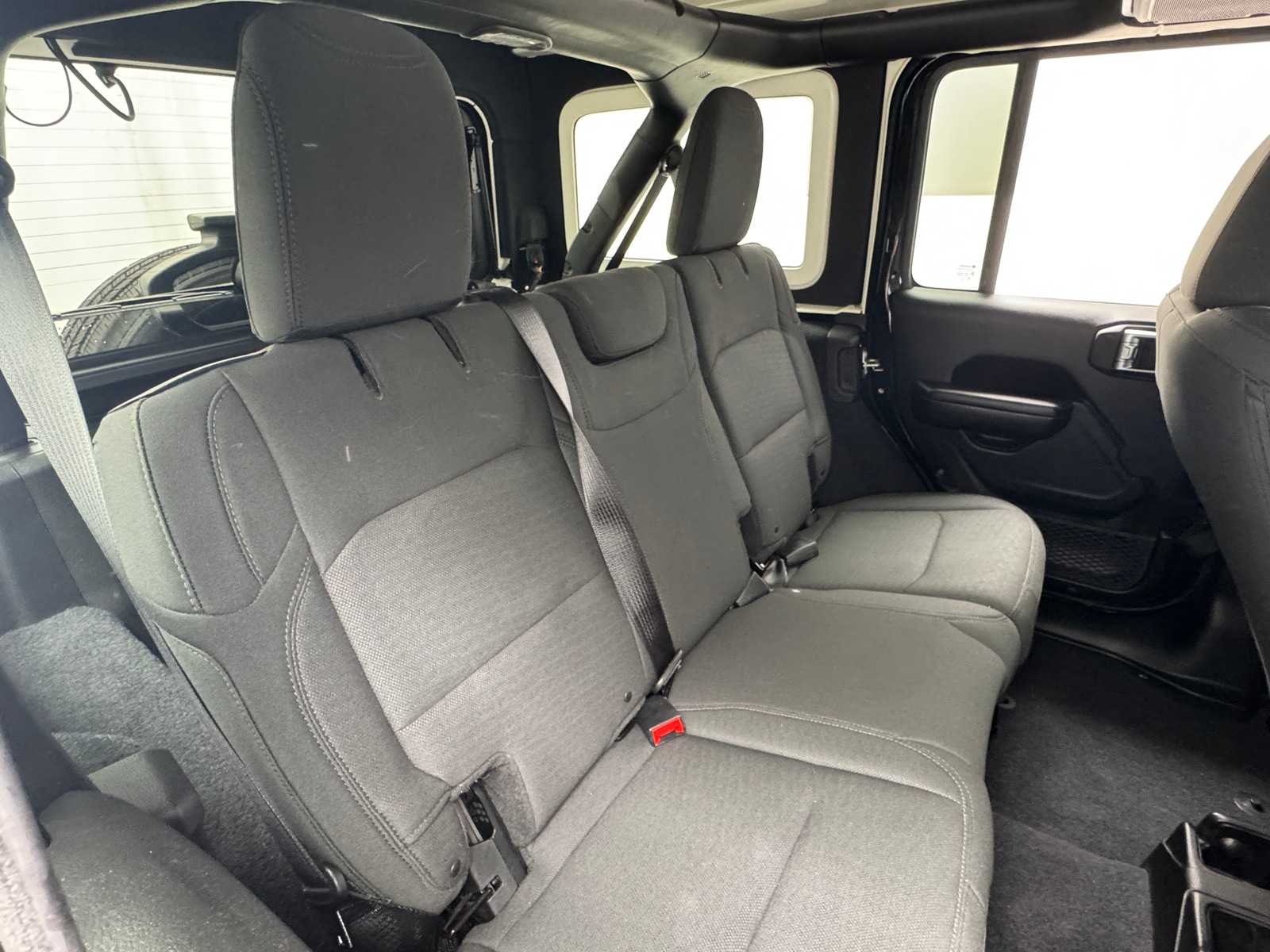 Thumbnail: 2018 Jeep Wrangler - 6