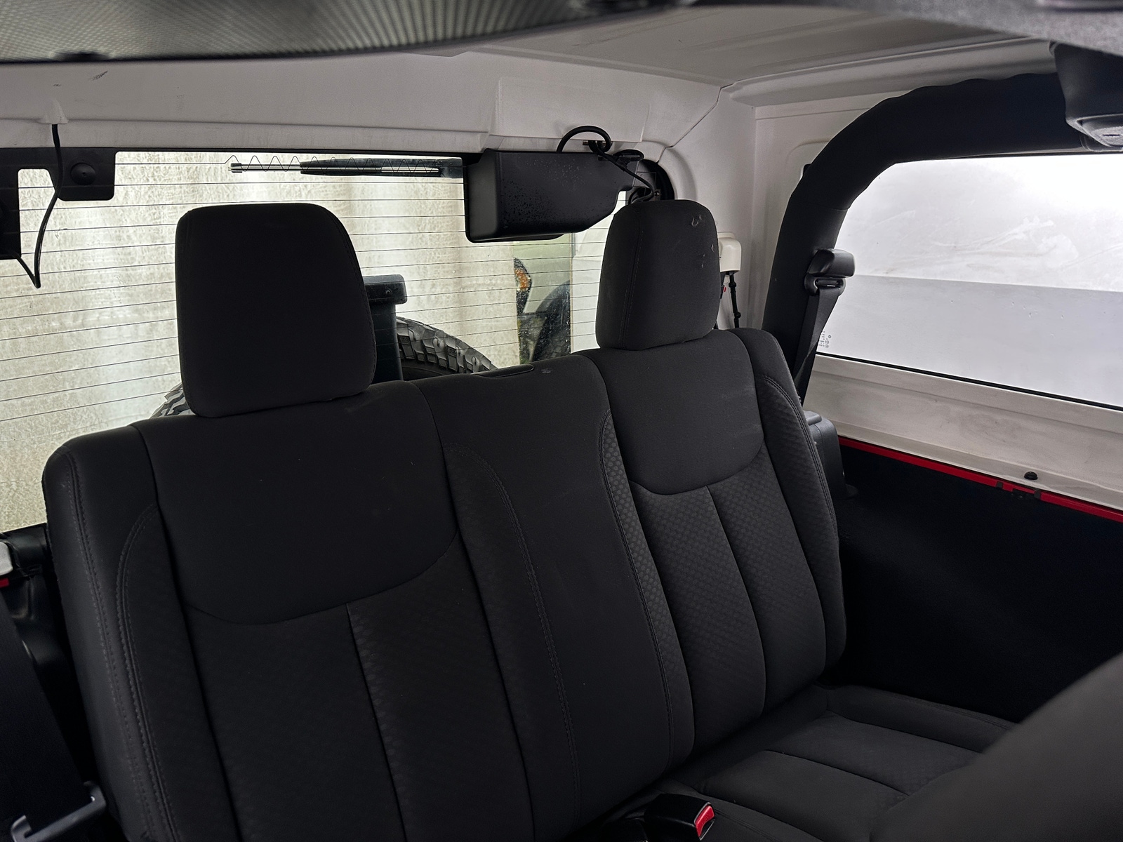 Thumbnail: 2015 Jeep Wrangler - 6
