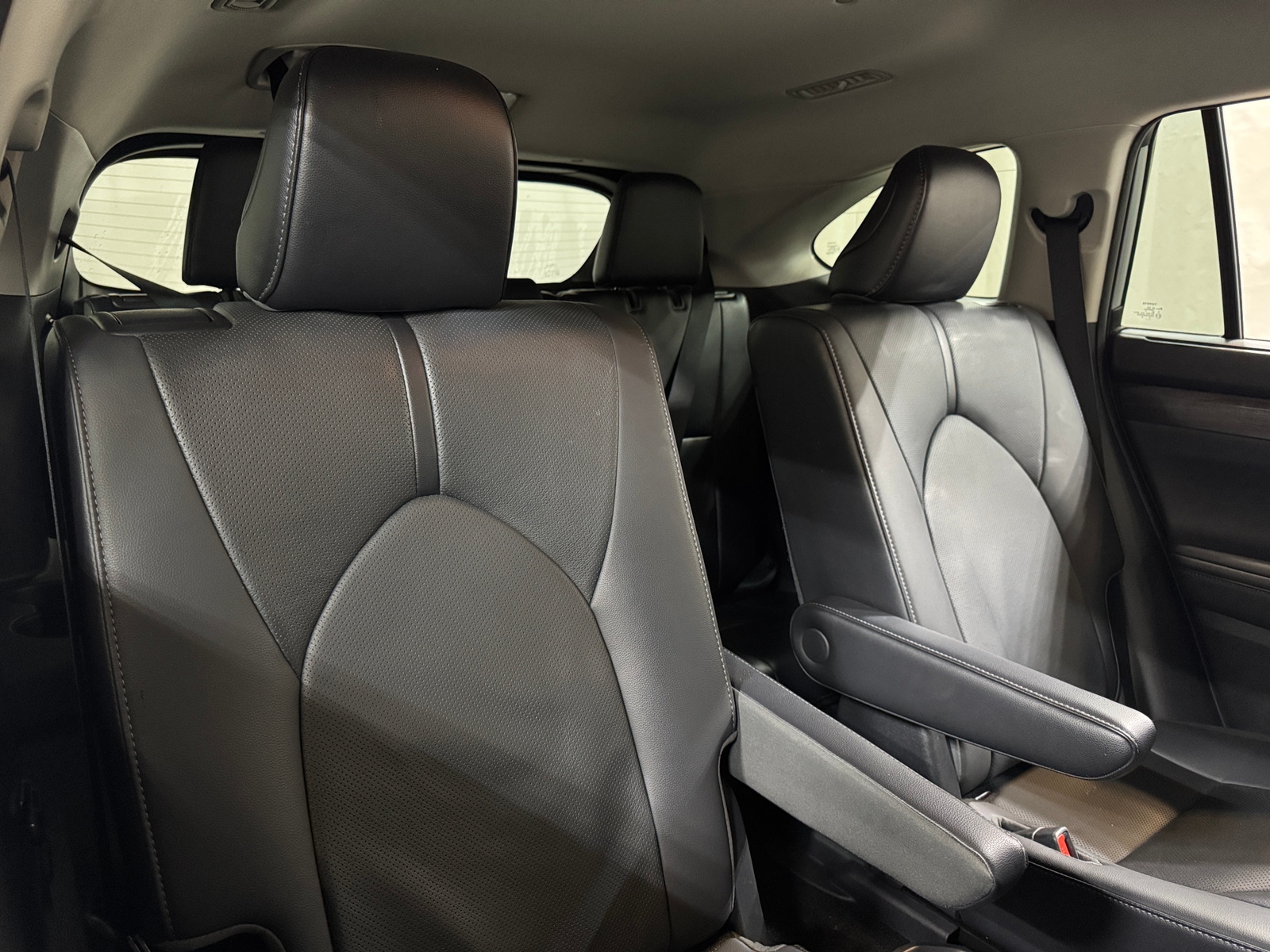Thumbnail: 2021 Toyota Highlander - 5
