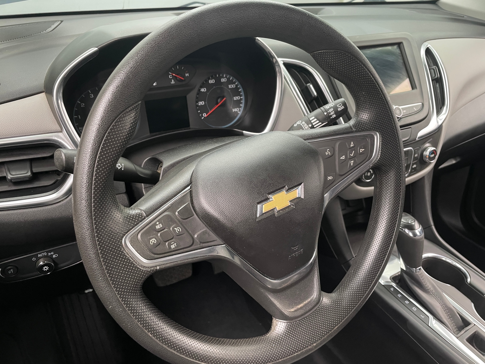 Thumbnail: 2019 Chevrolet Equinox - 5