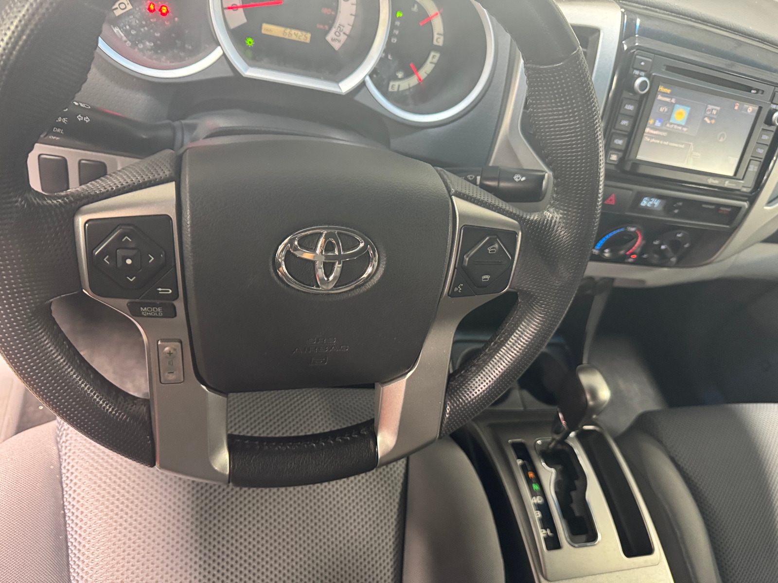 Thumbnail: 2014 Toyota Tacoma - 5