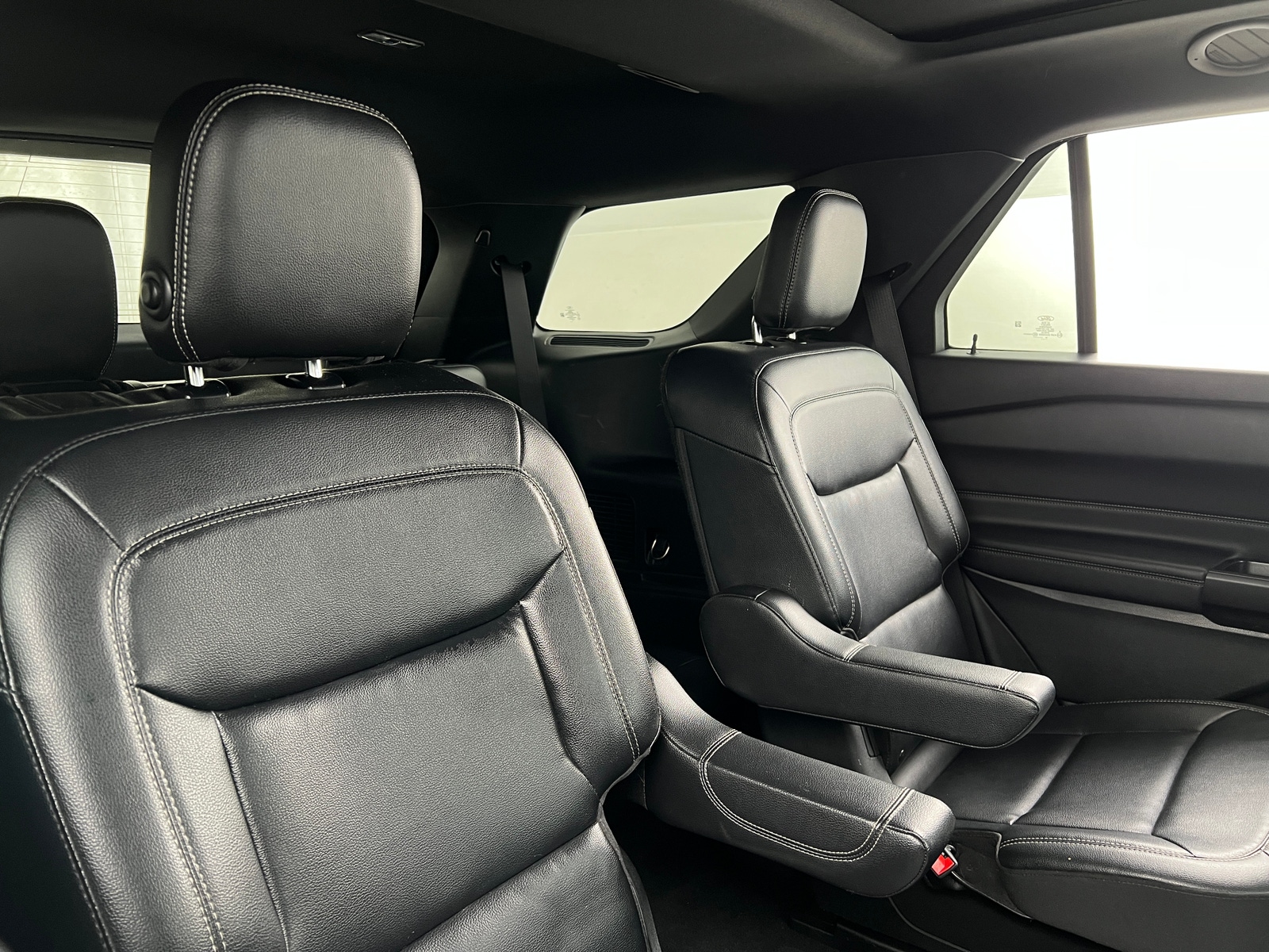 Thumbnail: 2020 Ford Explorer - 5