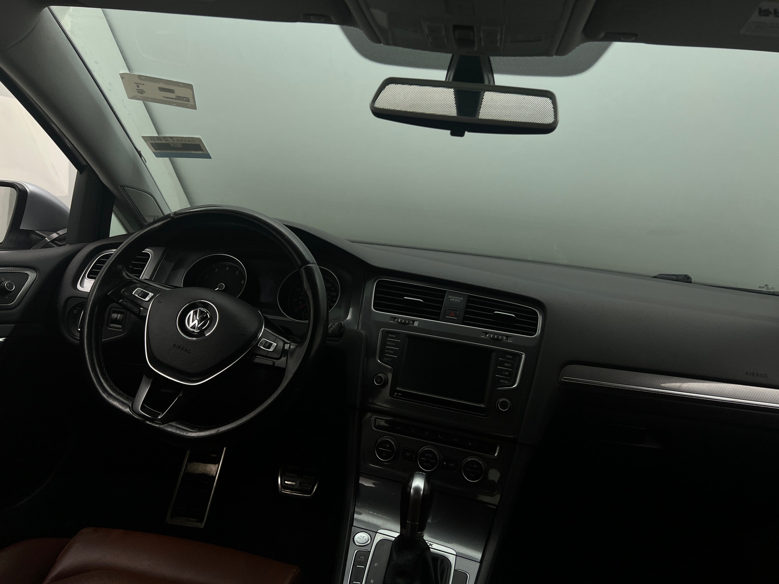 Thumbnail: 2017 Volkswagen Golf - 2