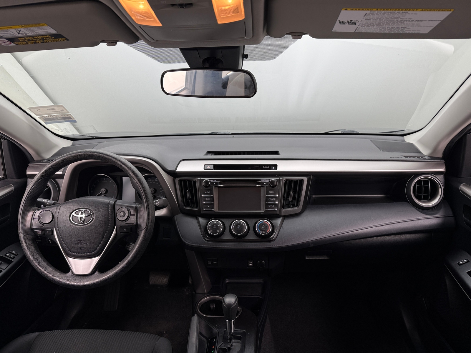 Thumbnail: 2018 Toyota RAV4 - 3