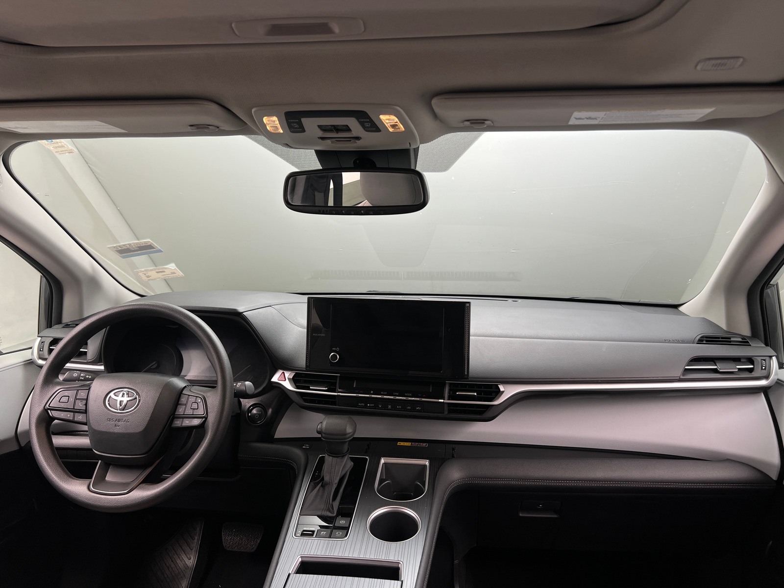 Thumbnail: 2025 Toyota Sienna - 3