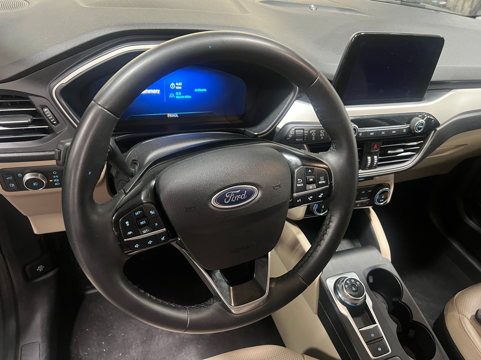 Thumbnail: 2022 Ford Escape - 4