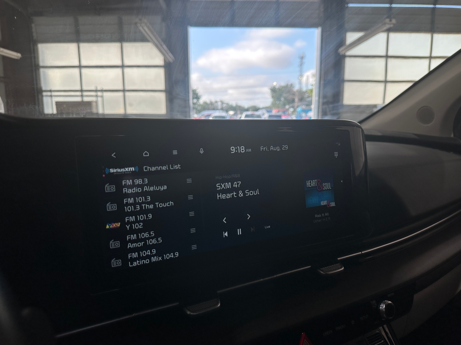 Thumbnail: 2024 Kia Carnival - 3