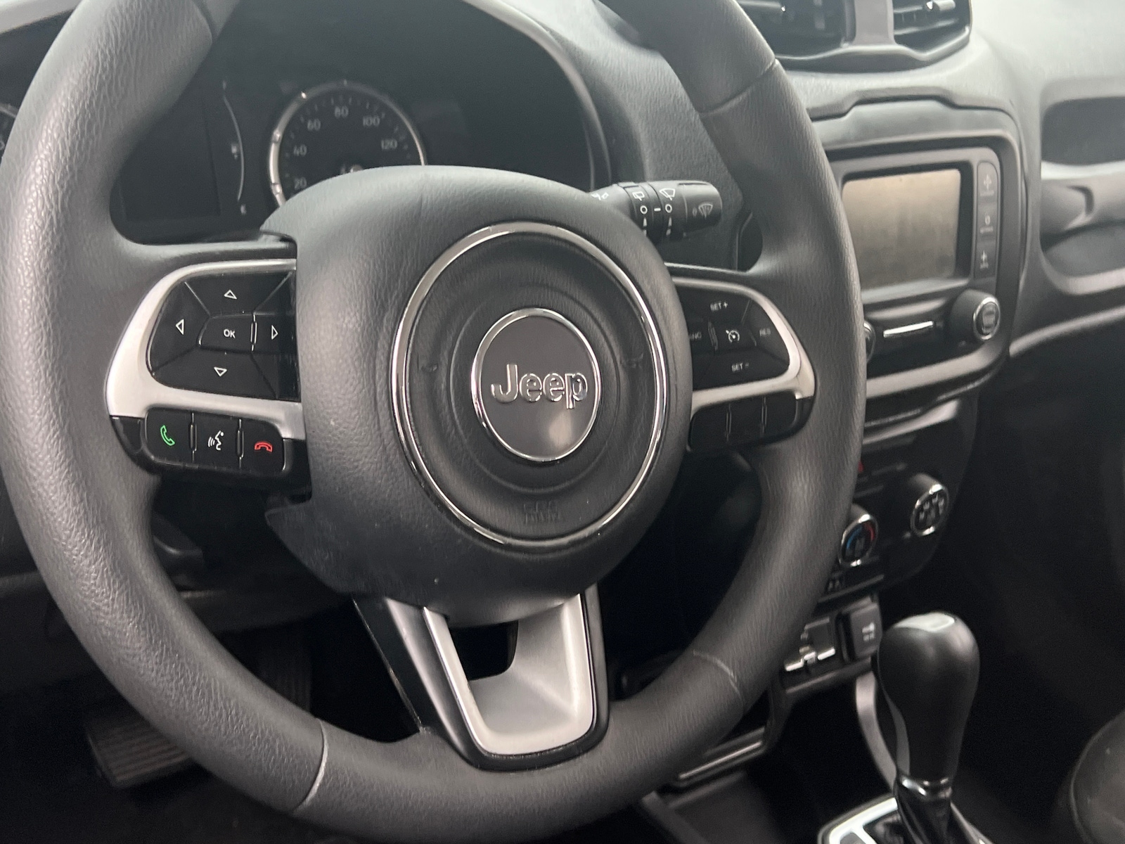 Thumbnail: 2020 Jeep Renegade - 5