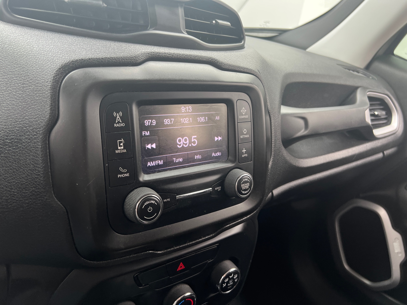 Thumbnail: 2020 Jeep Renegade - 4