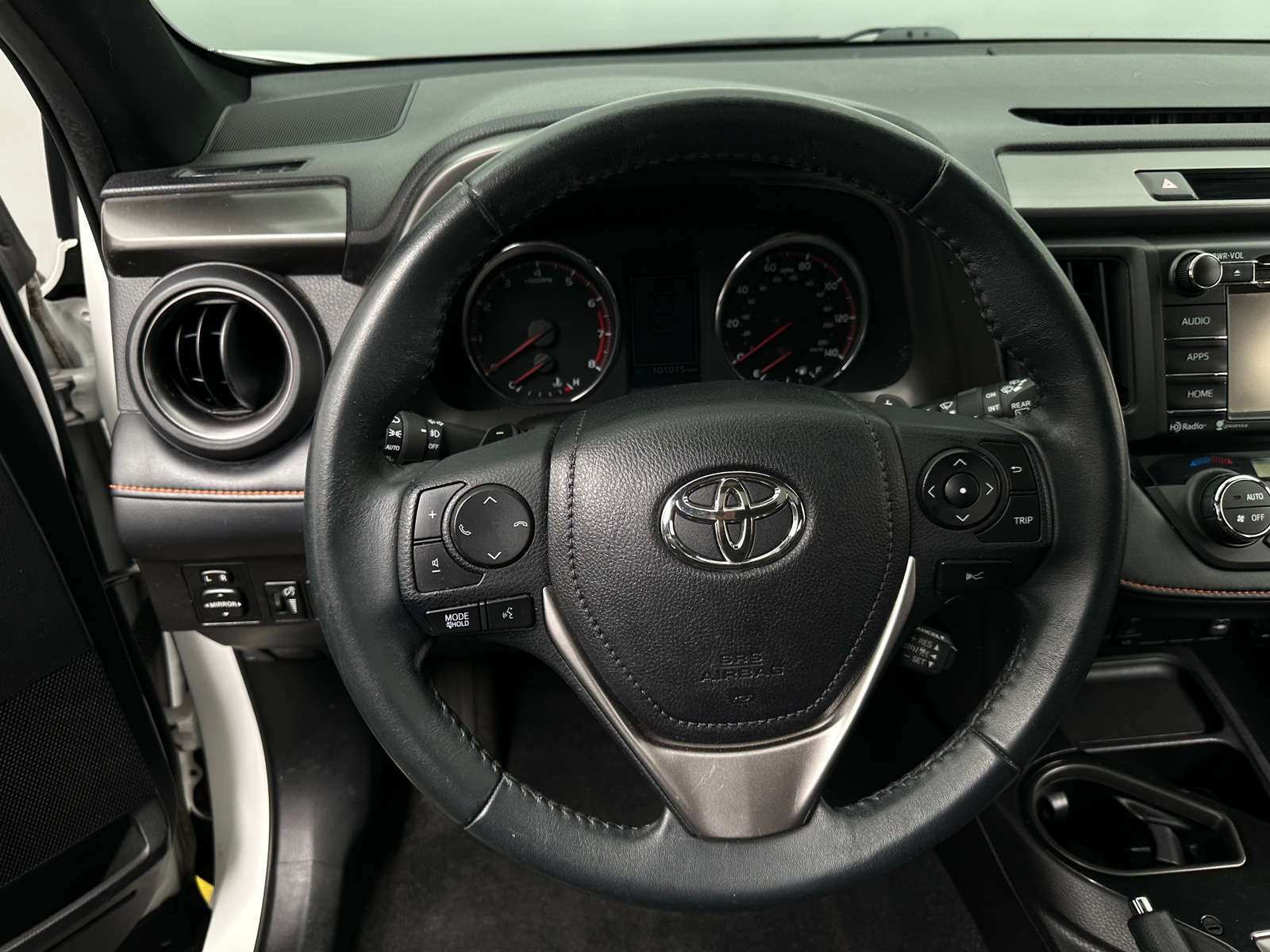 Thumbnail: 2017 Toyota RAV4 - 4