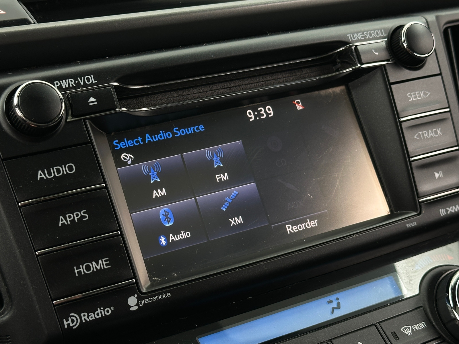 Thumbnail: 2017 Toyota RAV4 - 3