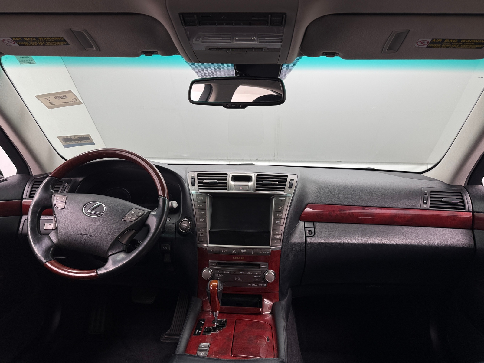 Thumbnail: 2010 Lexus LS - 2
