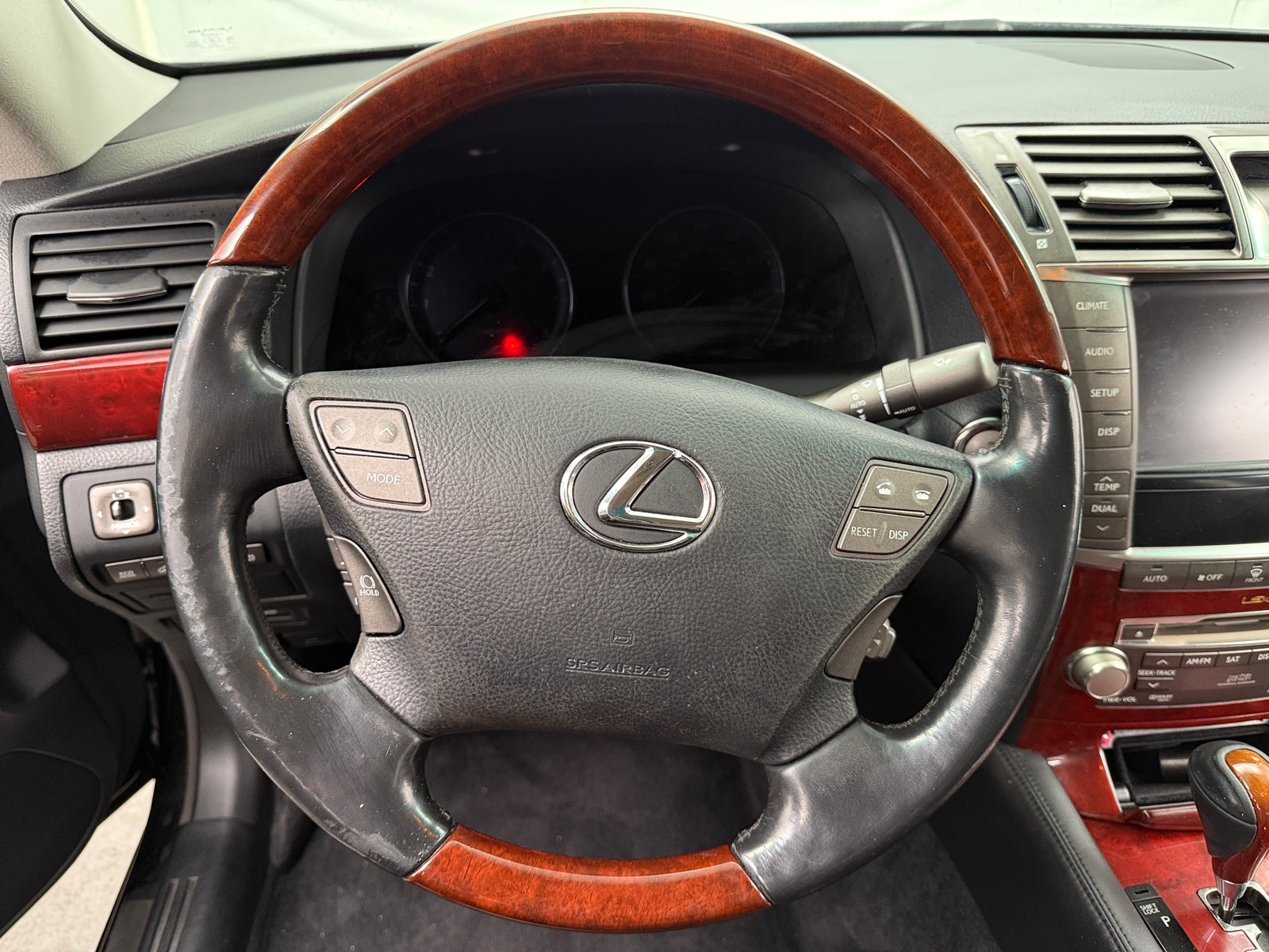 Thumbnail: 2010 Lexus LS - 4