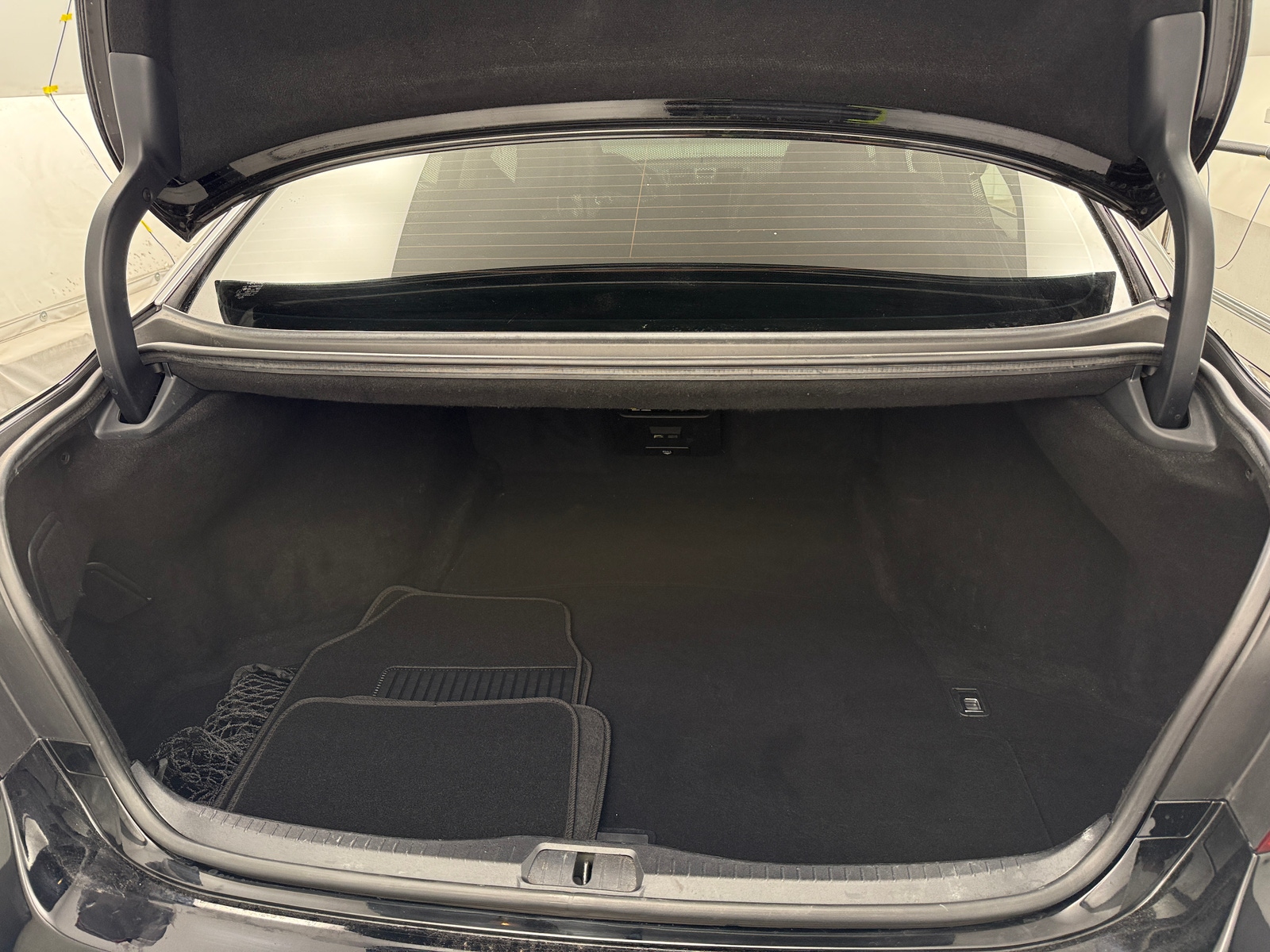 Thumbnail: 2010 Lexus LS - 6