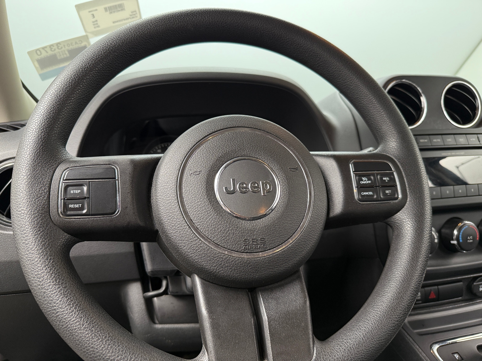 Thumbnail: 2015 Jeep Patriot - 5
