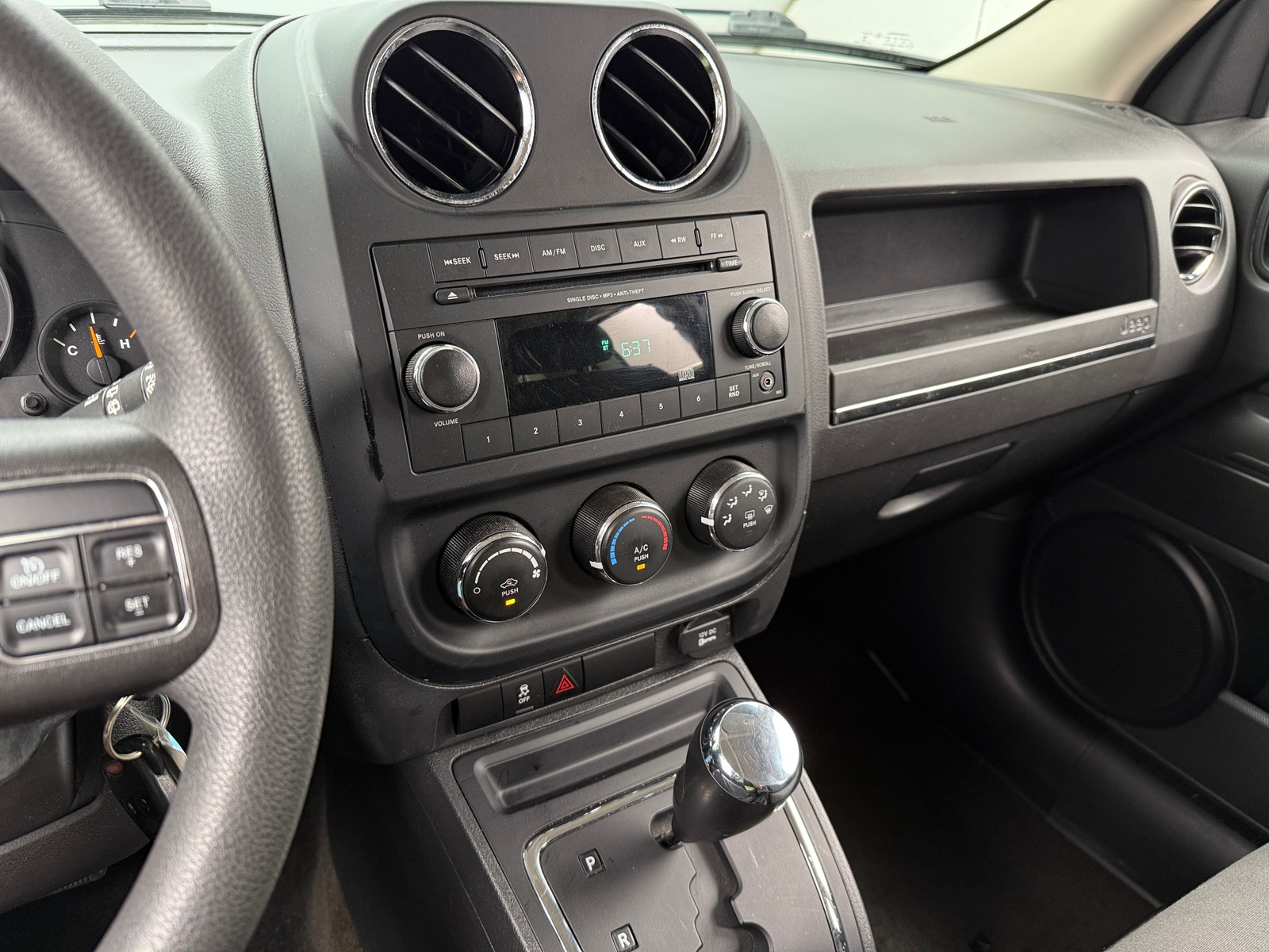 Thumbnail: 2015 Jeep Patriot - 4